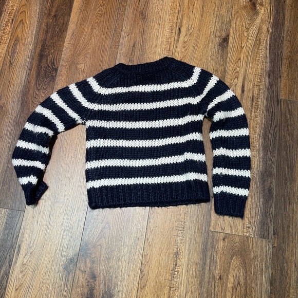 Navy white stripe knit sweater with side button detail. 5T - Picture 3 of 6